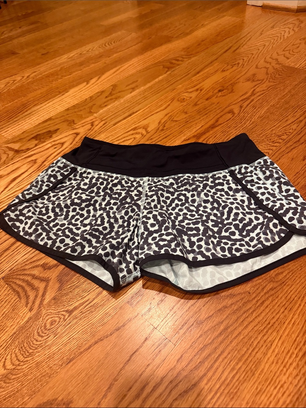 Lululemon speed up shorts